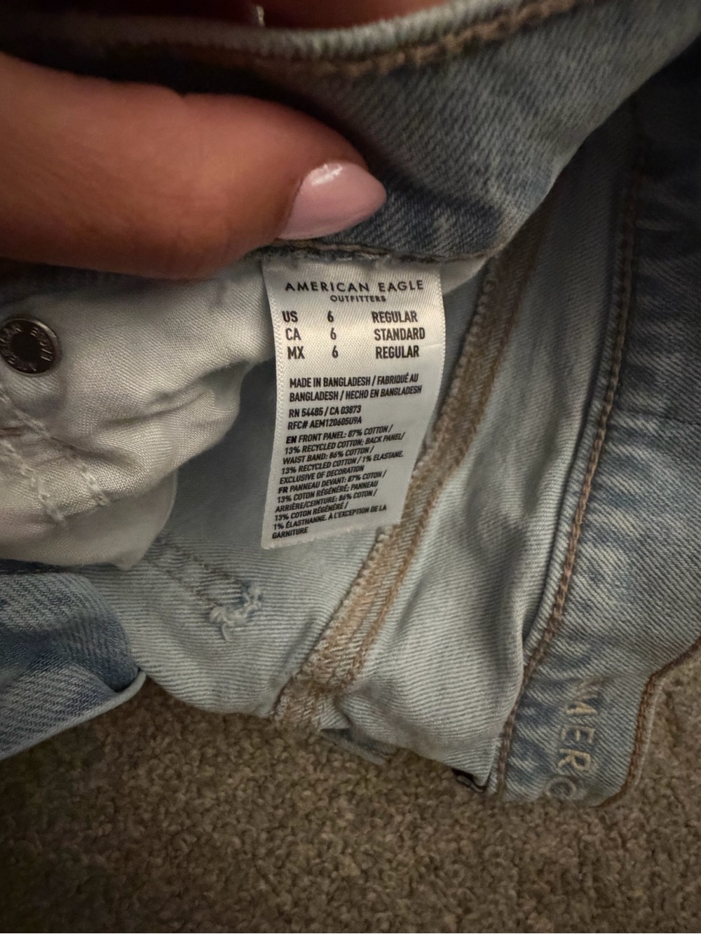 American Eagle Outfitters Light Wash Women’s Jeans
